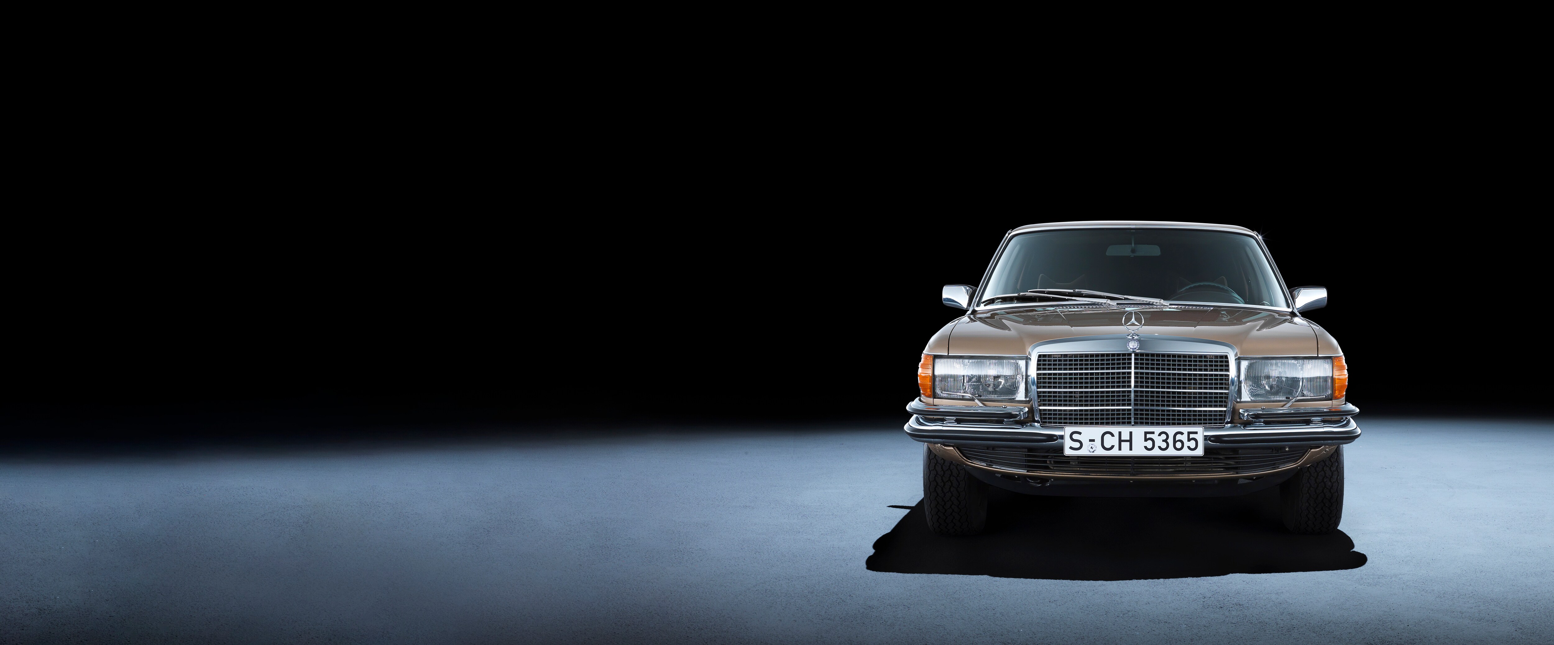 front view of the Mercedes-Benz S-Class (W116, 1972 – 1980)