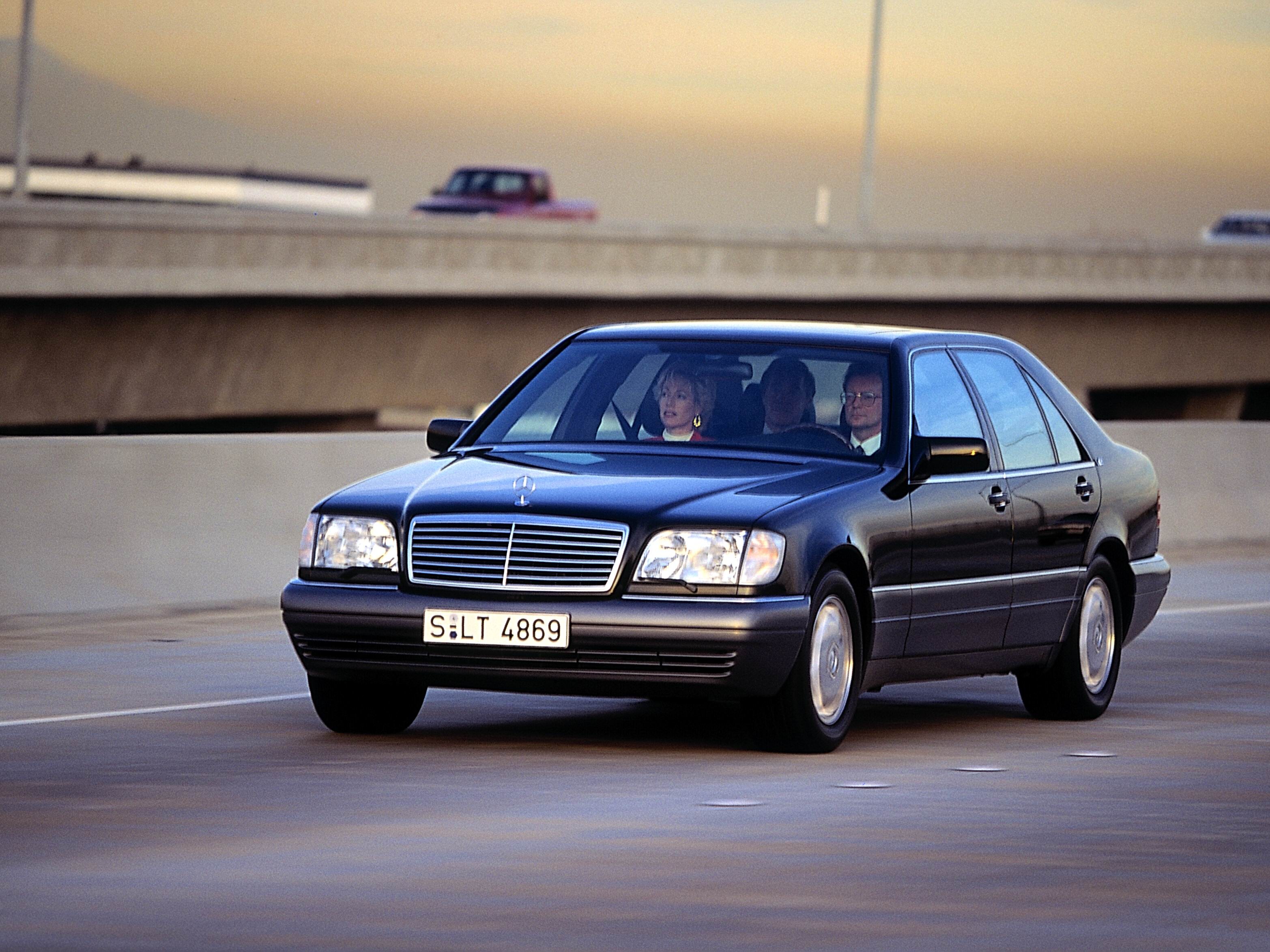 Front view of the S-Class in 1991