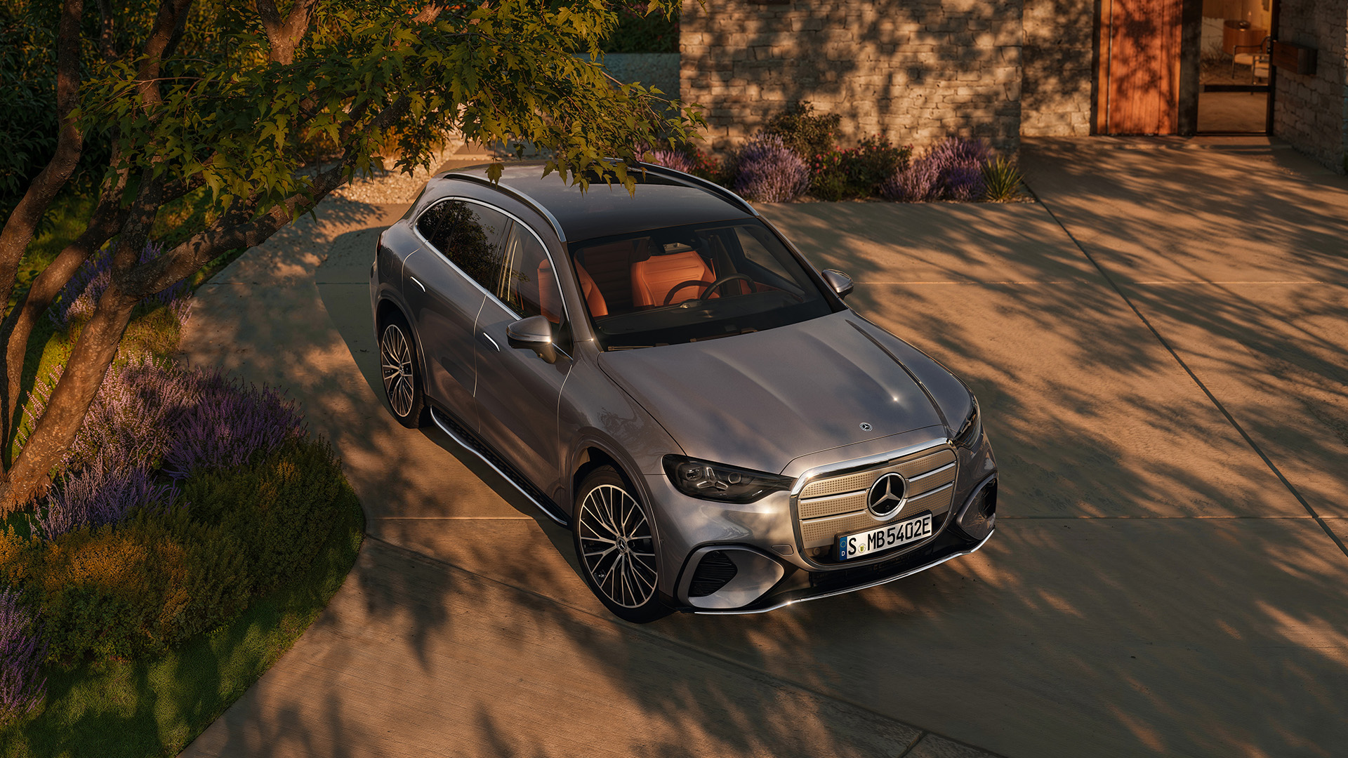 全新平治純電 GLC | 全新平治純電 GLC 及 C-Class 首展 全新平治純電 GLC