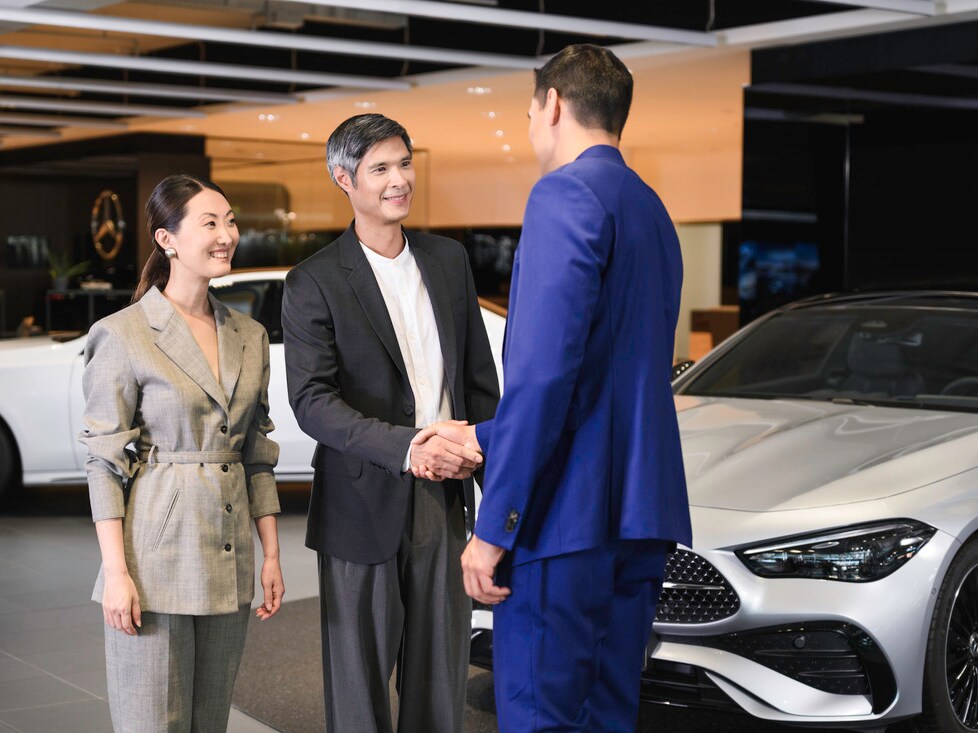 Latest offer for EQ models from Mercedes-Benz Financial Services
