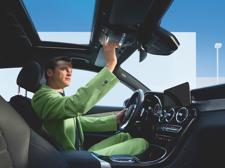 The Mercedes-Benz Emergency Call System as one of various Digital Extras from Mercedes-Benz.