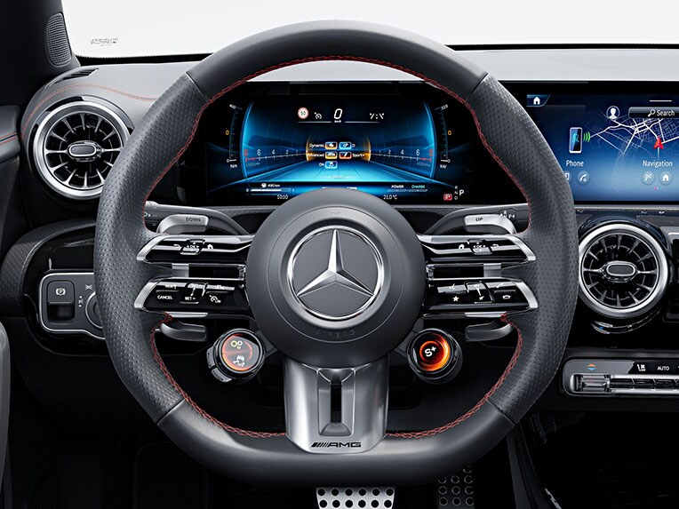 Performance steering wheel in nappa leather in the CLA Coupé from Mercedes-AMG.