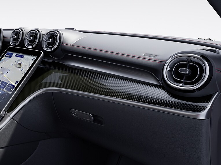 Mercedes-AMG CLE開篷車內的AMG碳纖維飾條元件。