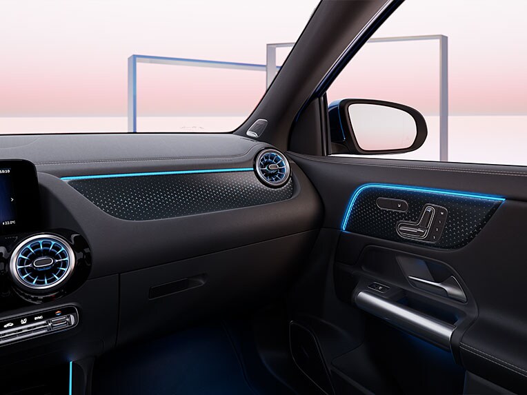 The ambient lighting in the new EQA from Mercedes-Benz.