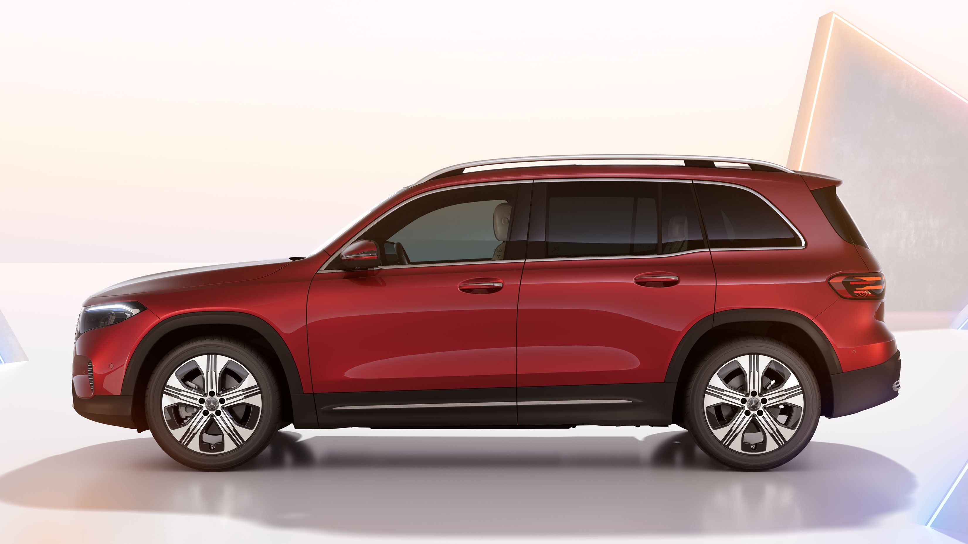 【新品半額以下‼️】EQWEL LB40 ENGLISH 1 2025年最新版 EQB | Mercedes-Benz