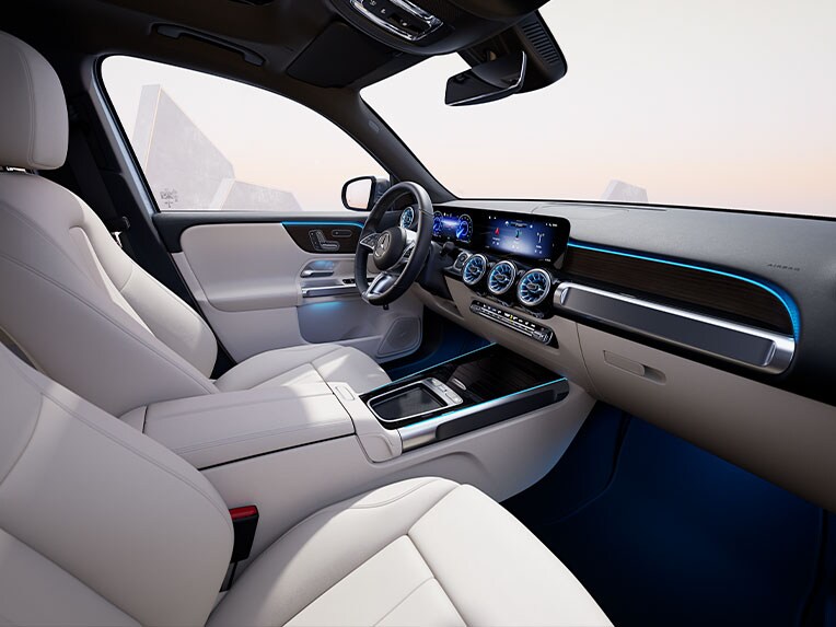 Comfort seats with memory function in the EQB from Mercedes-Benz.