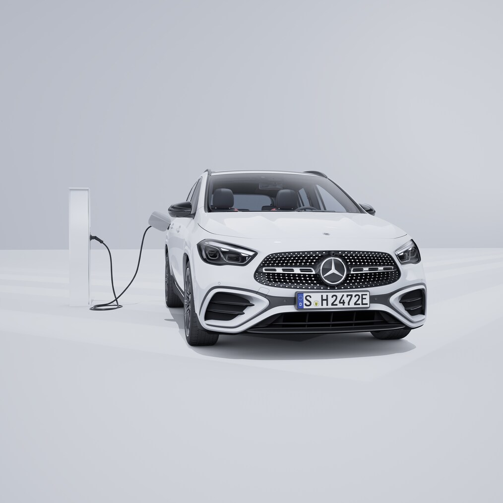 Front view of the Mercedes-Benz GLA plug-in hybrid.
