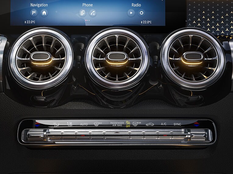 The THERMOTRONIC automatic climate control system in the GLB from Mercedes-Benz.