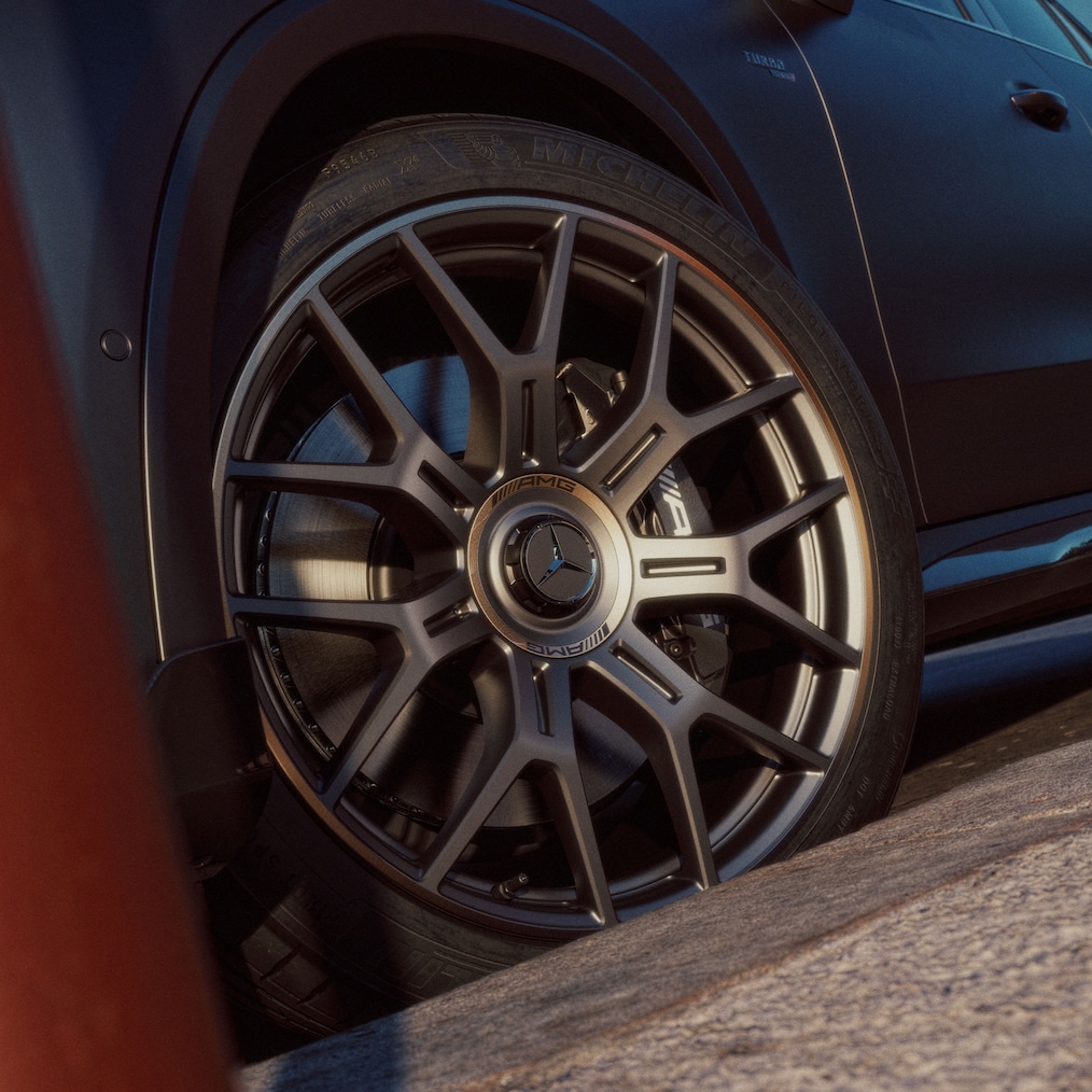 The 53.3 cm (21-inch) forged rims of the new Mercedes-AMG GLC Coupe.