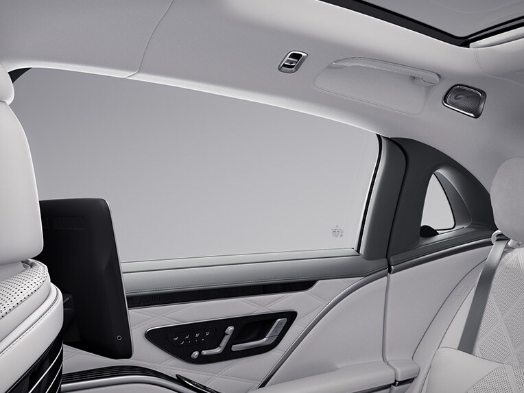 Seat belt feeders in the rear of the Mercedes Maybach S-Class