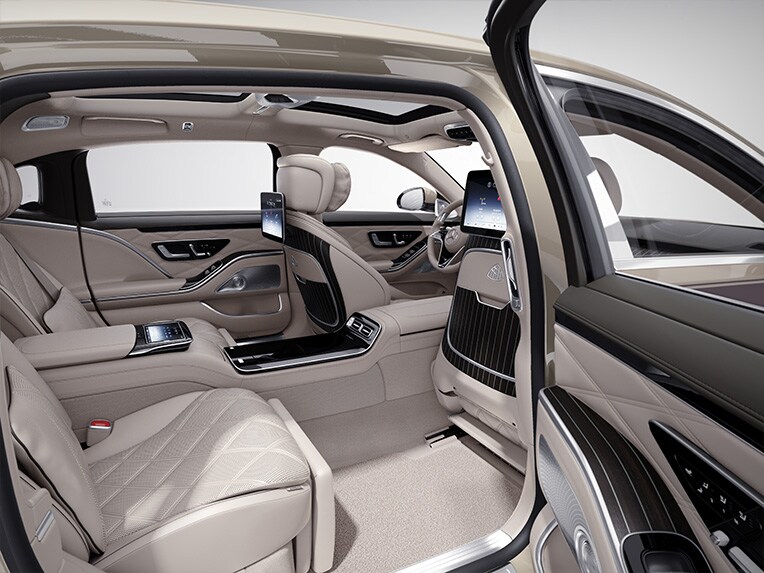 Rear area of the Mercedes-Maybach S-Class.