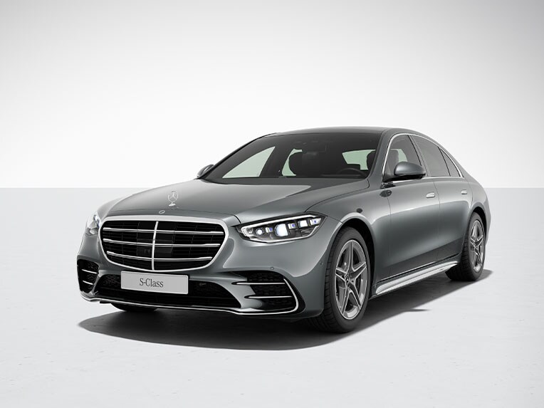配備 AMG Line 套件的 Mercedes-Benz S系列房車的車身。
