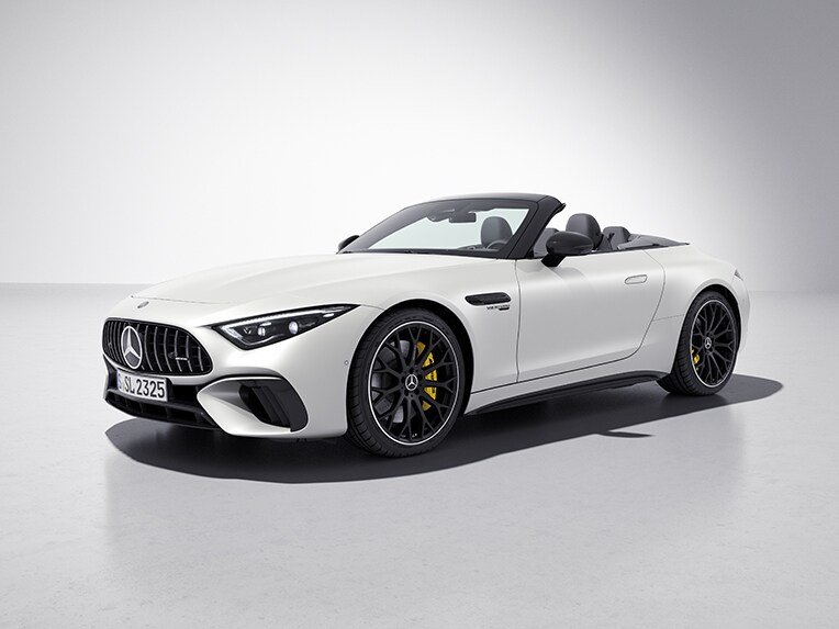 Exterior of the Mercedes-AMG SL Roadster with AMG Night Package II.