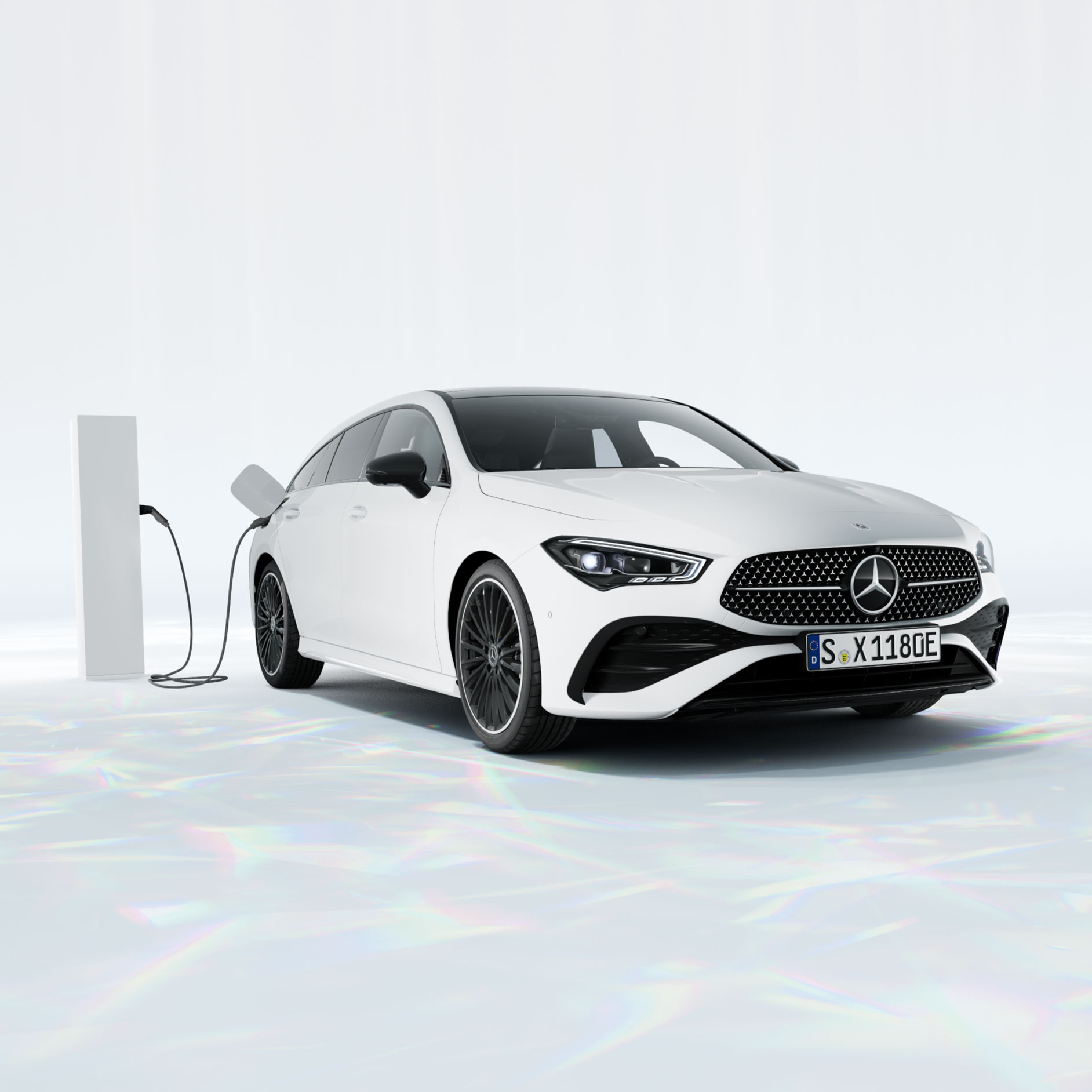 Plug-in hybrid | Electromobility | Mercedes-Benz Side view of the Mercedes-Benz CLA Shooting Brake. Electromobility by Mercedes-Benz.