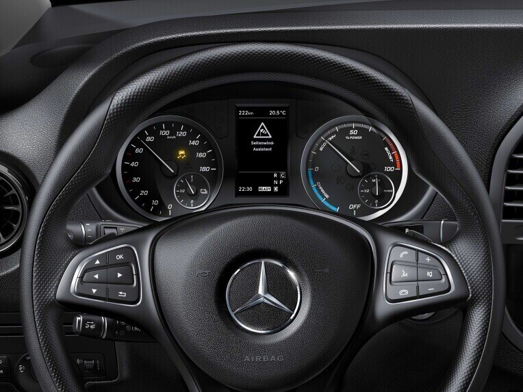 側風輔助系統可以及時檢測到強側風導致的車道偏移。