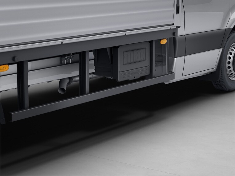 The yellow LED marker lights increase visibility when the driving lights are on, just as they do when the vehicle is stationary.