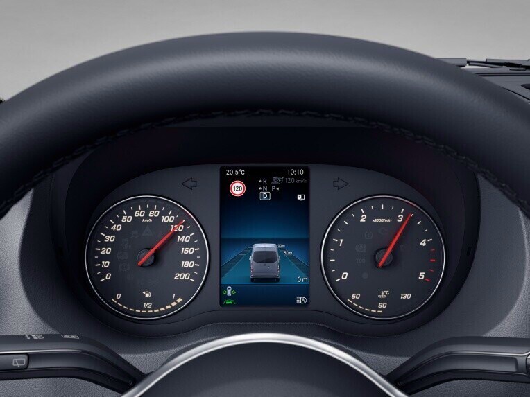 The Traffic Sign Assist displays recognised speed limits as well as no-entry and no-overtaking signs and their cancellation.