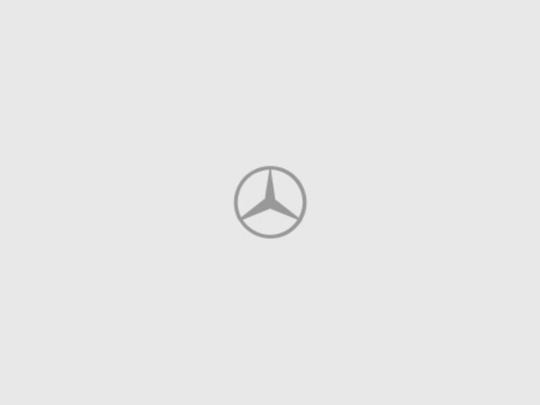 Mercedes-Benz Vito 的主油箱 70 公升。