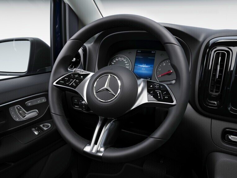 Mercedes-Benz Vito 內的 9G-TRONIC 九速自動波箱。
